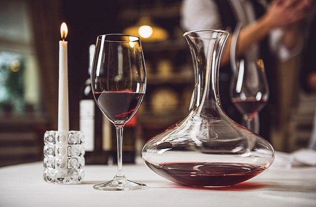 hướng dẫn bạn cách lựa chọn decanter thủy tinh Pha lê phù hợp