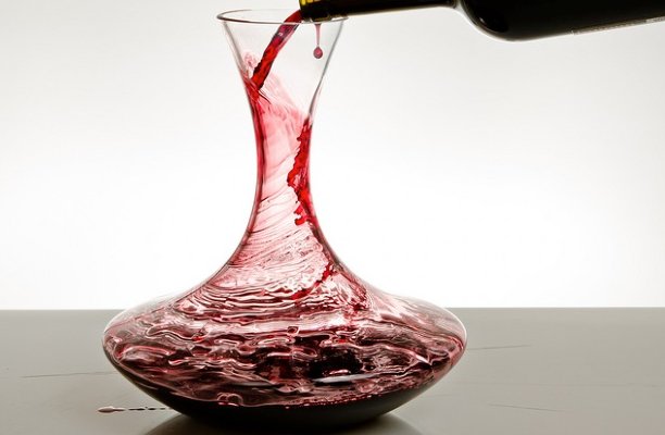 hướng dẫn bạn cách lựa chọn decanter thủy tinh Pha lê phù hợp